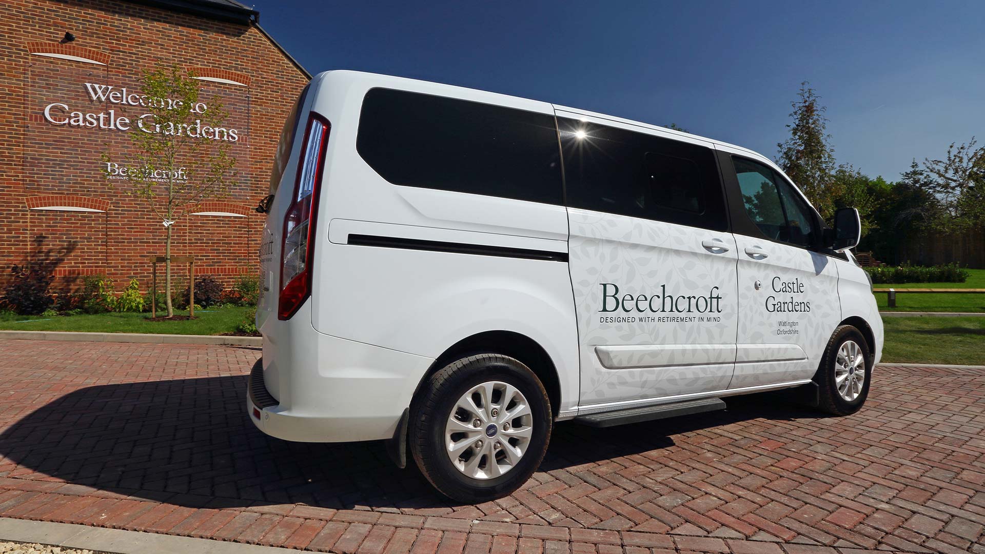 A Beechcroft shuttlebus in Watlington