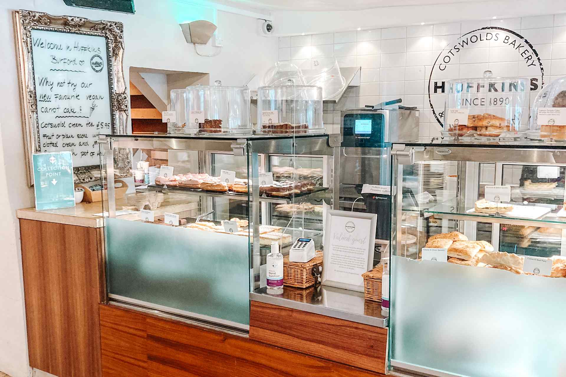 Huffkins bakery, Burford counter.