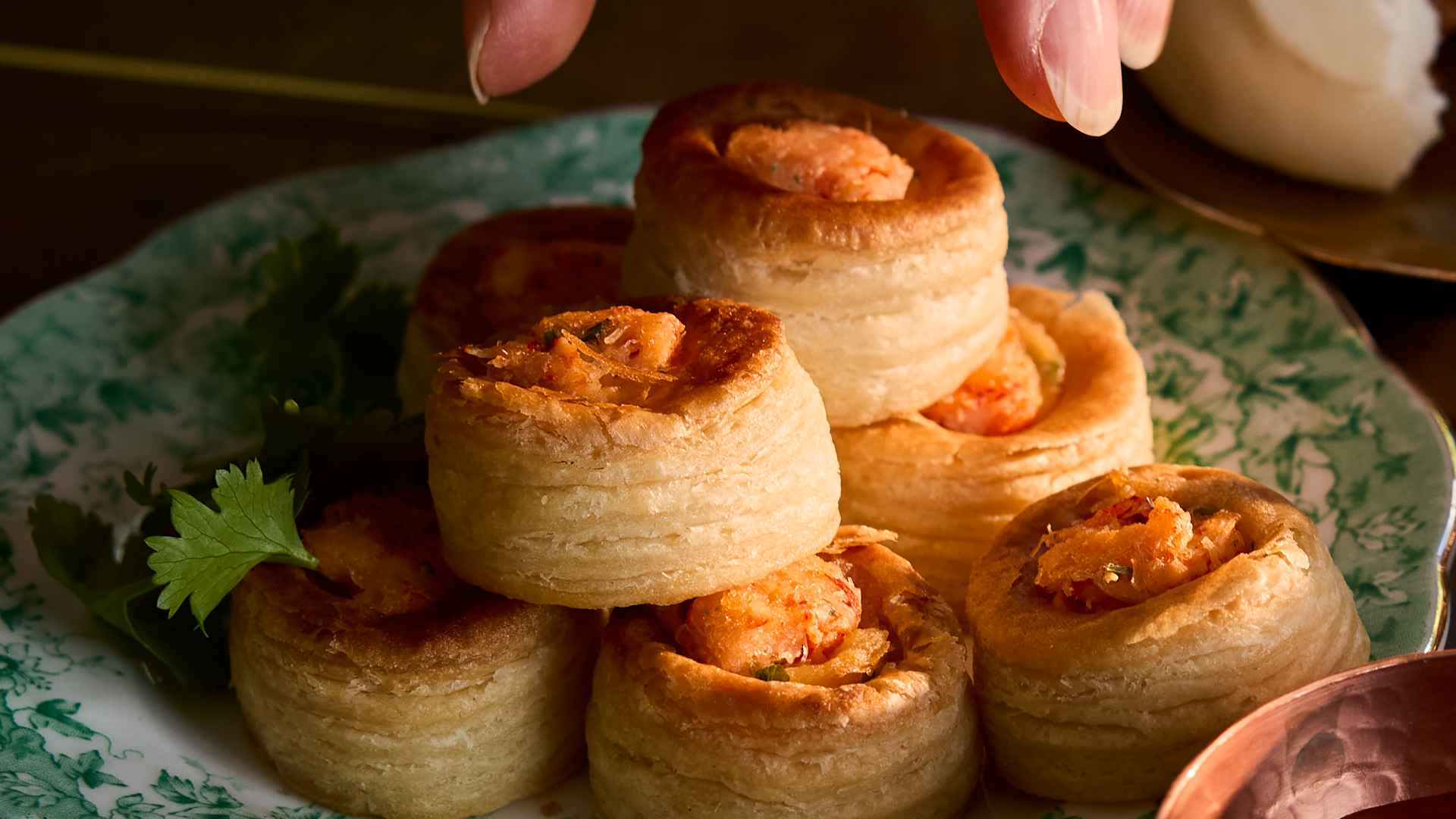 No.1 8 Lobster & Prawn Vol Au Vents