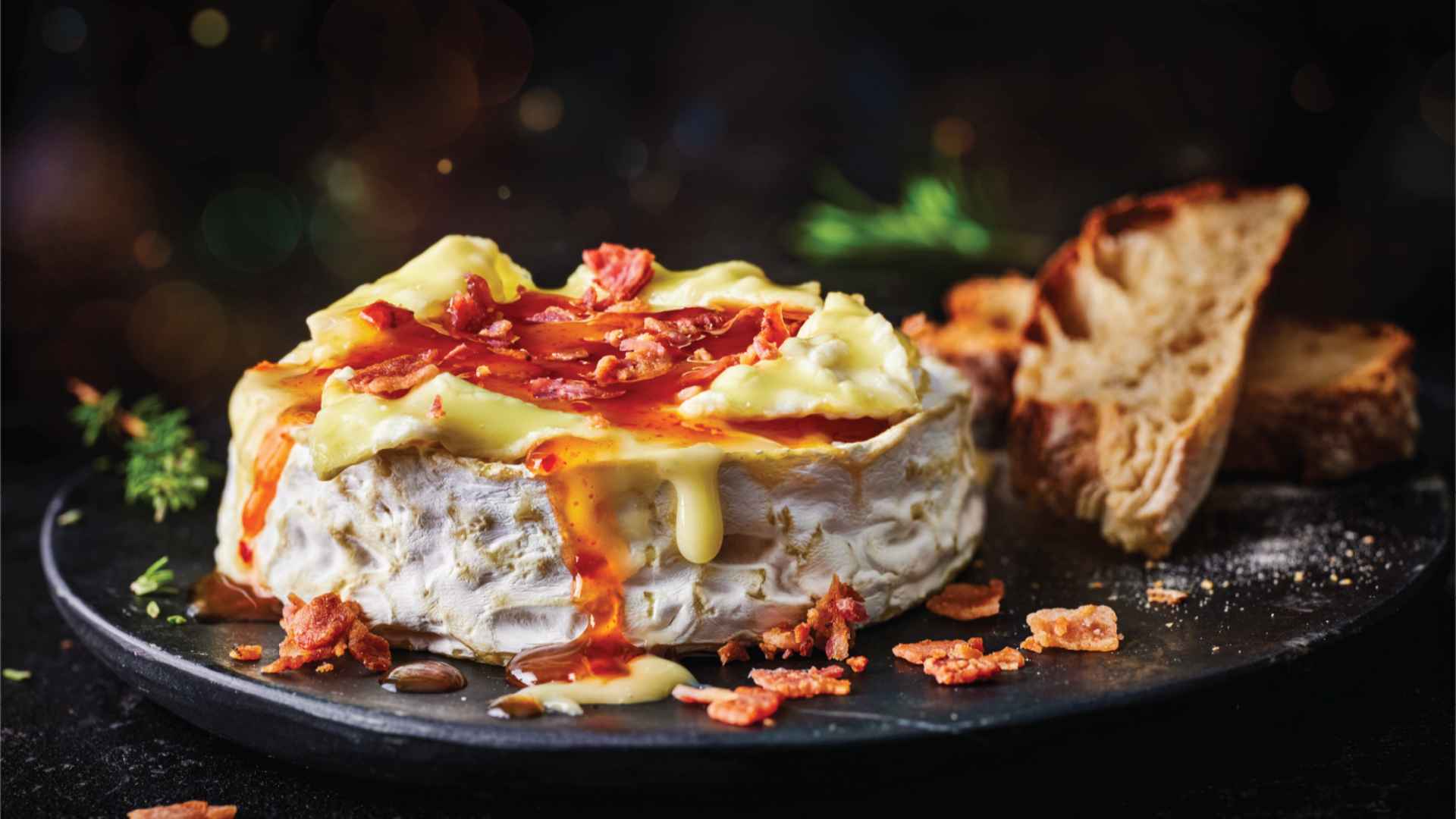  M&S Collection Hot Honey & Bacon Baking Camembert