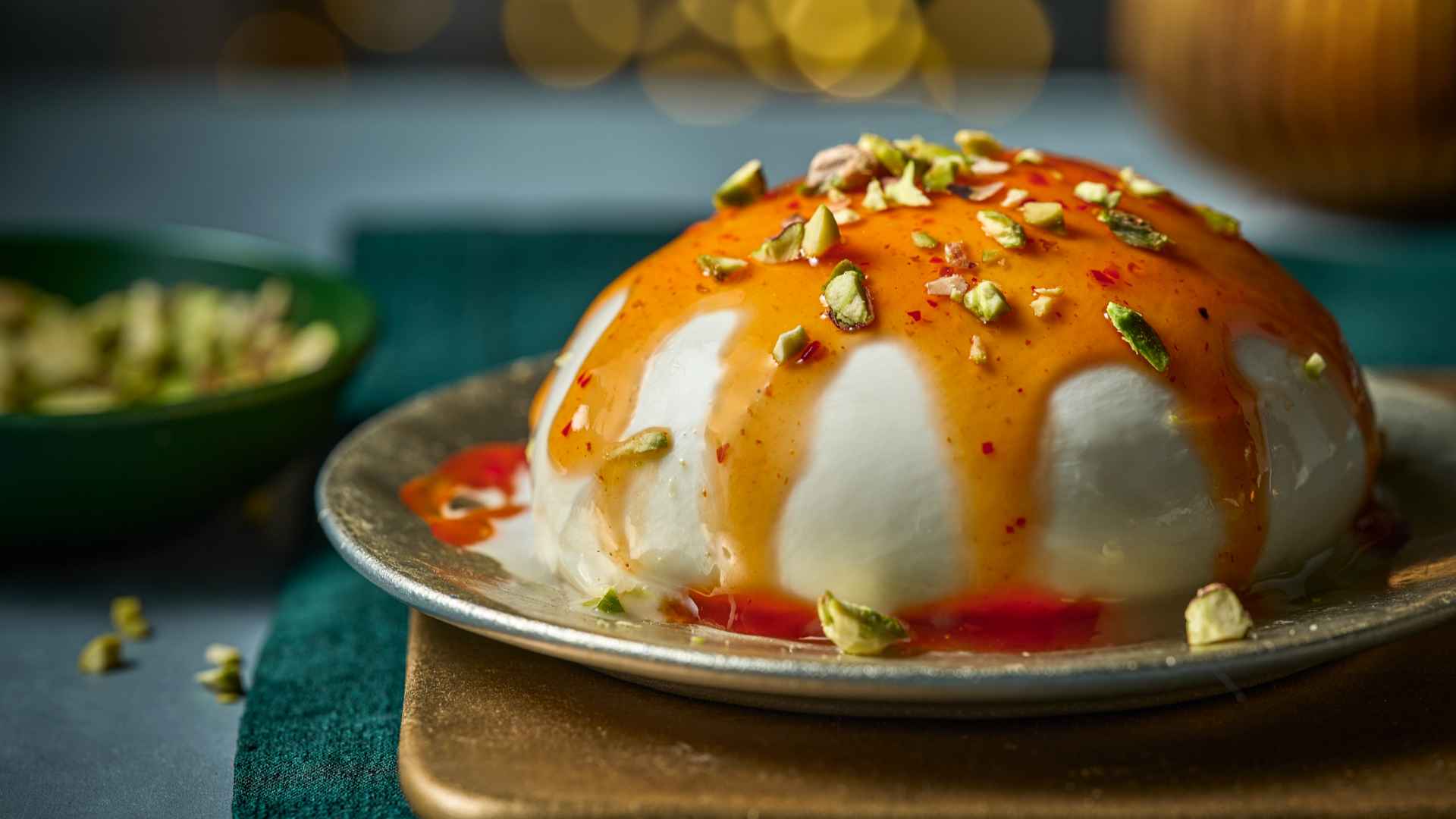 Tesco Finest Sharing Burrata with a Hot Maple Glaze and Pistachio Pieces