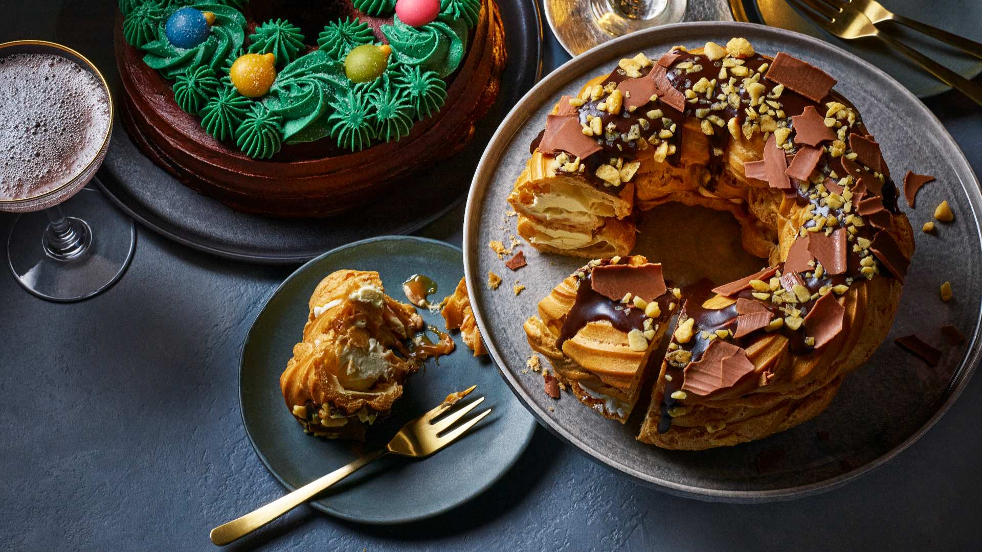 Tesco finest chocolate & honeycomb choux wreath