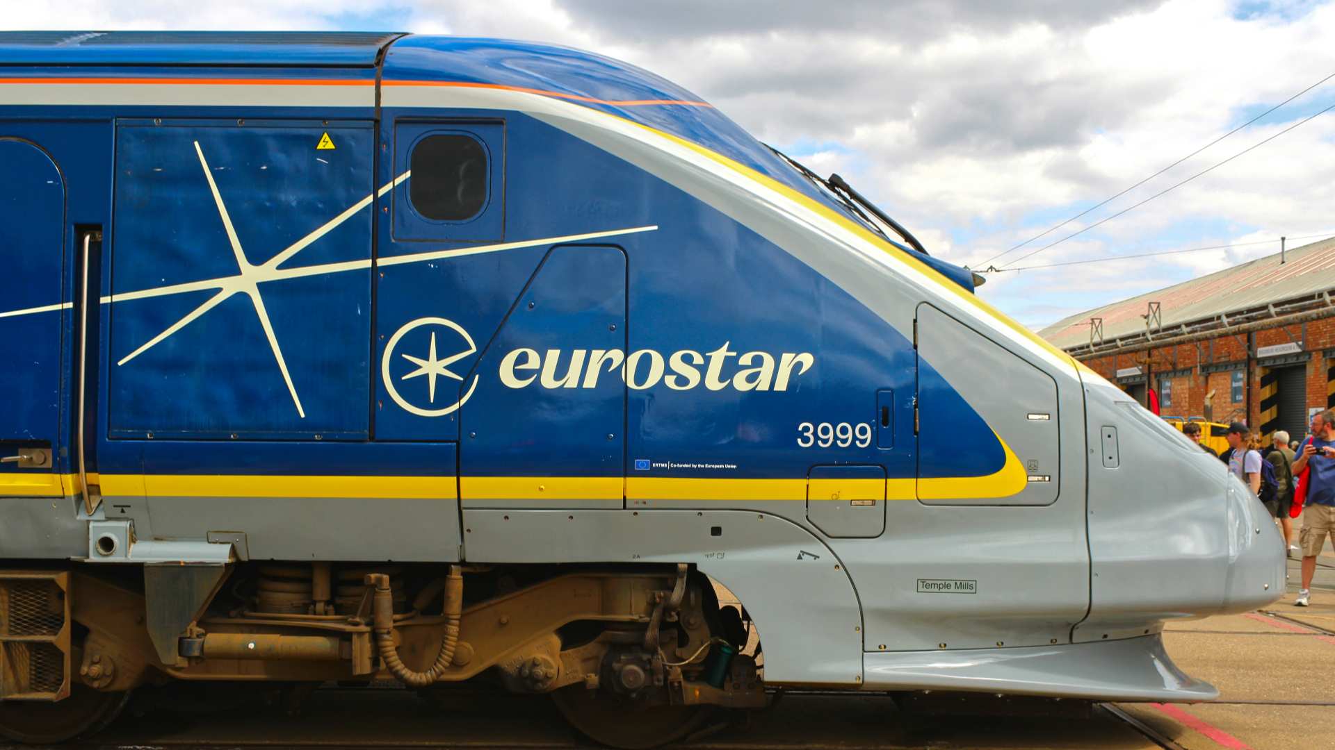 Exterior of Eurostar train 3999