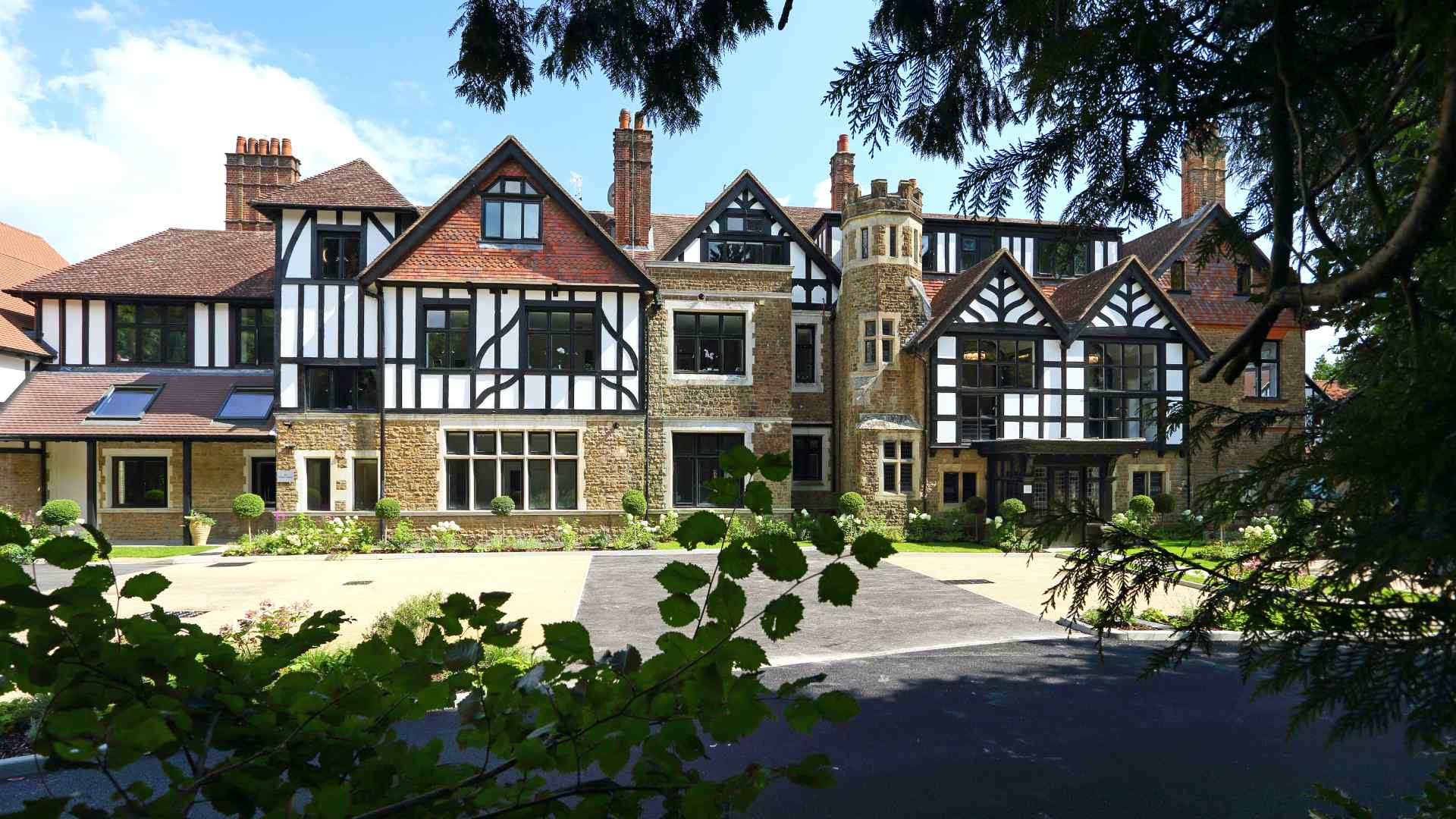 Exterior of Hampton Manor, Godalming