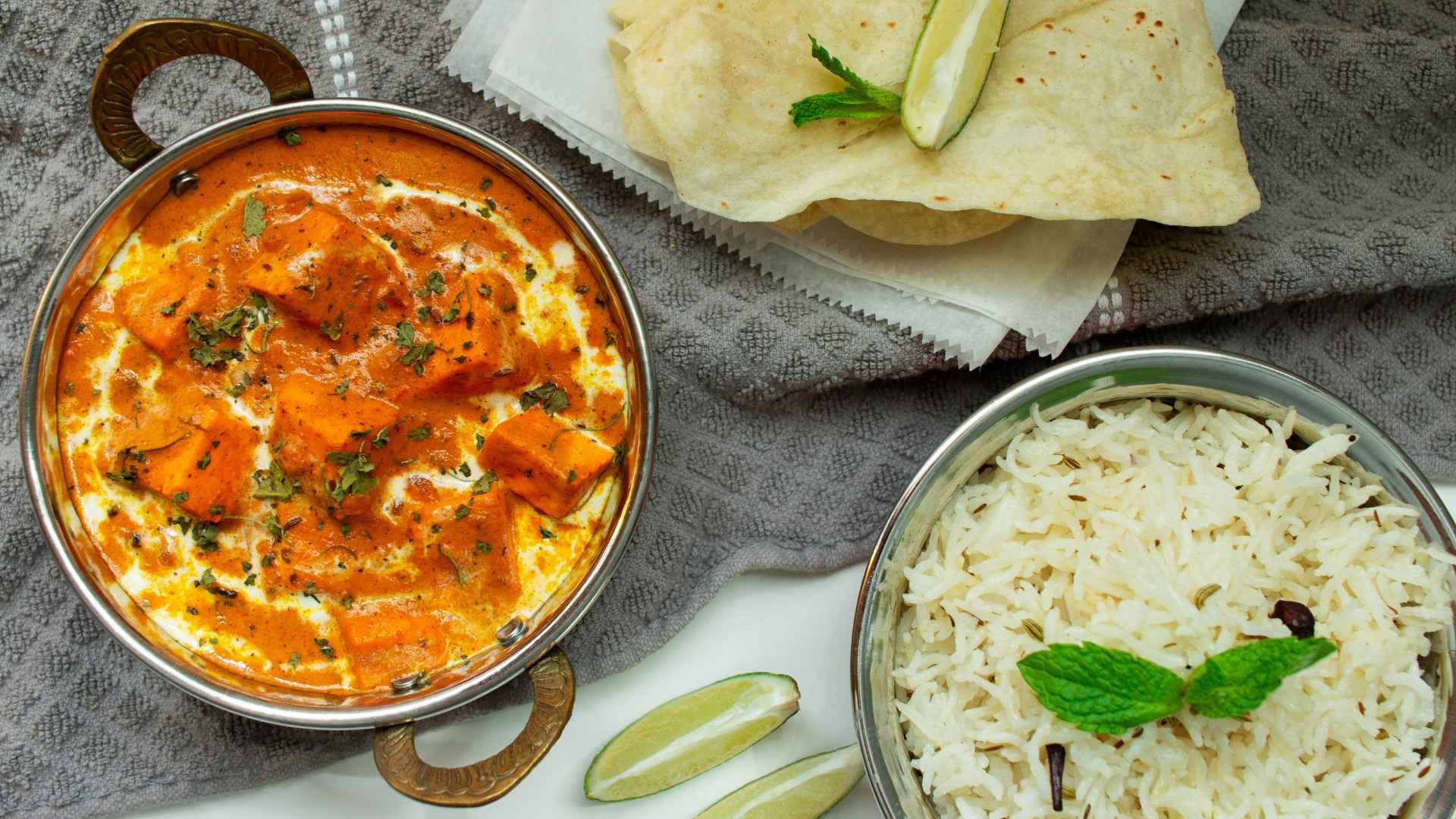 Curry, rice and naan bread