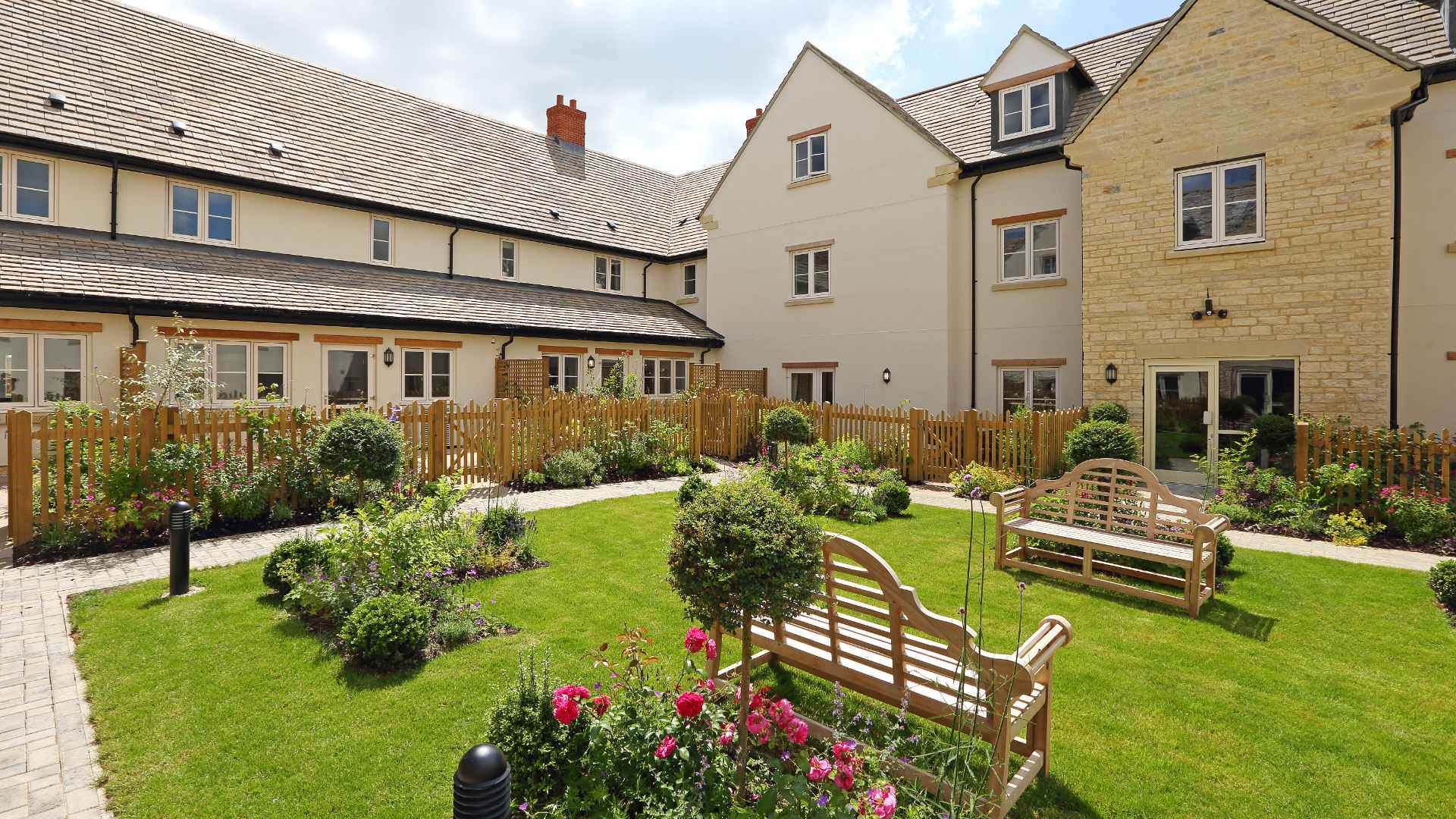 Cotswold Gate, Burford