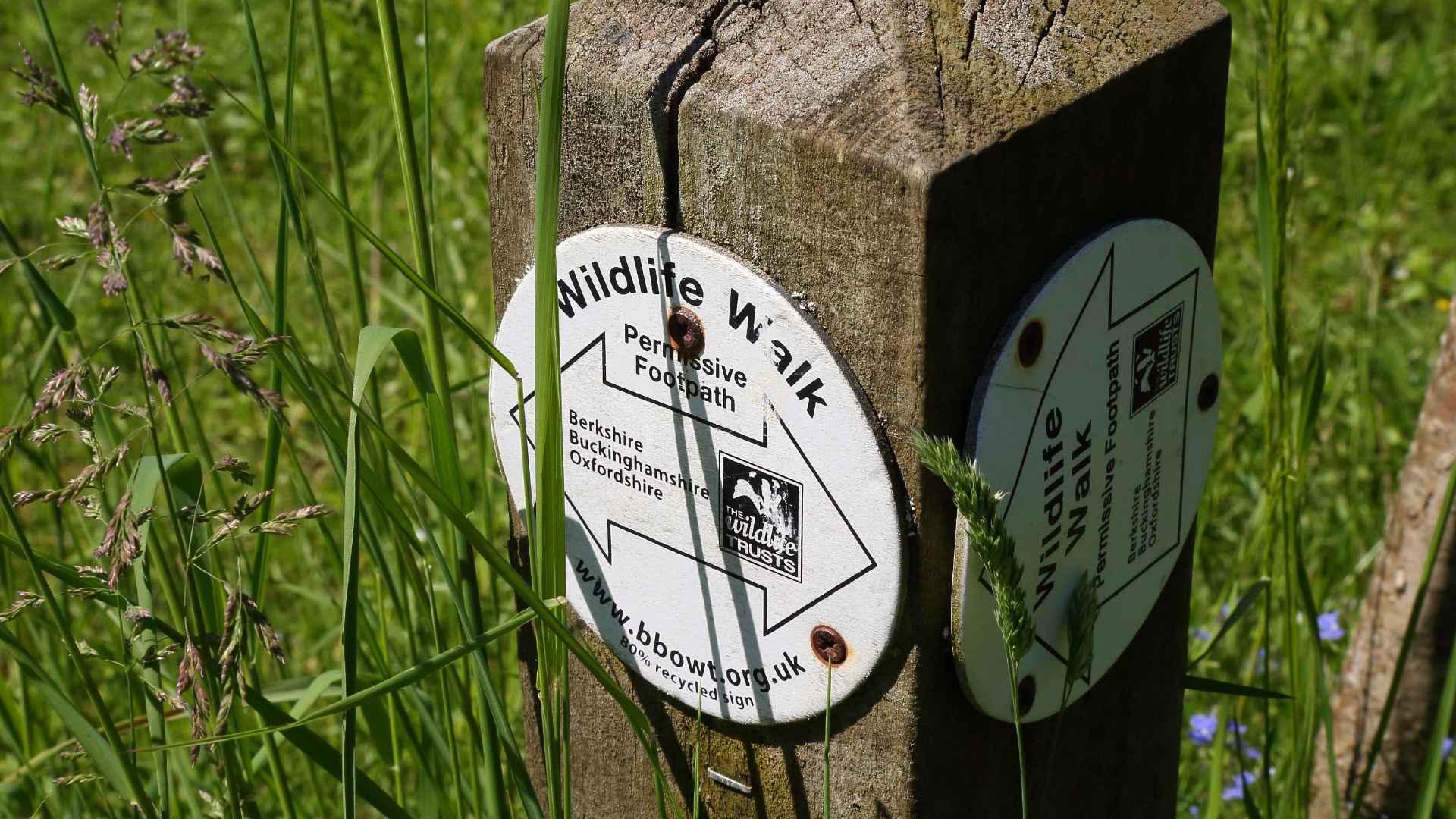 Cotswold Way public footpath sign 