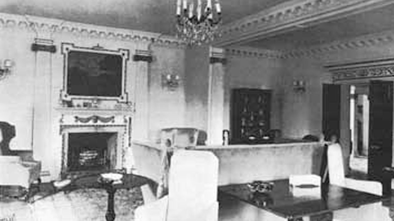 The Drawing Room at Binfield House 1974
