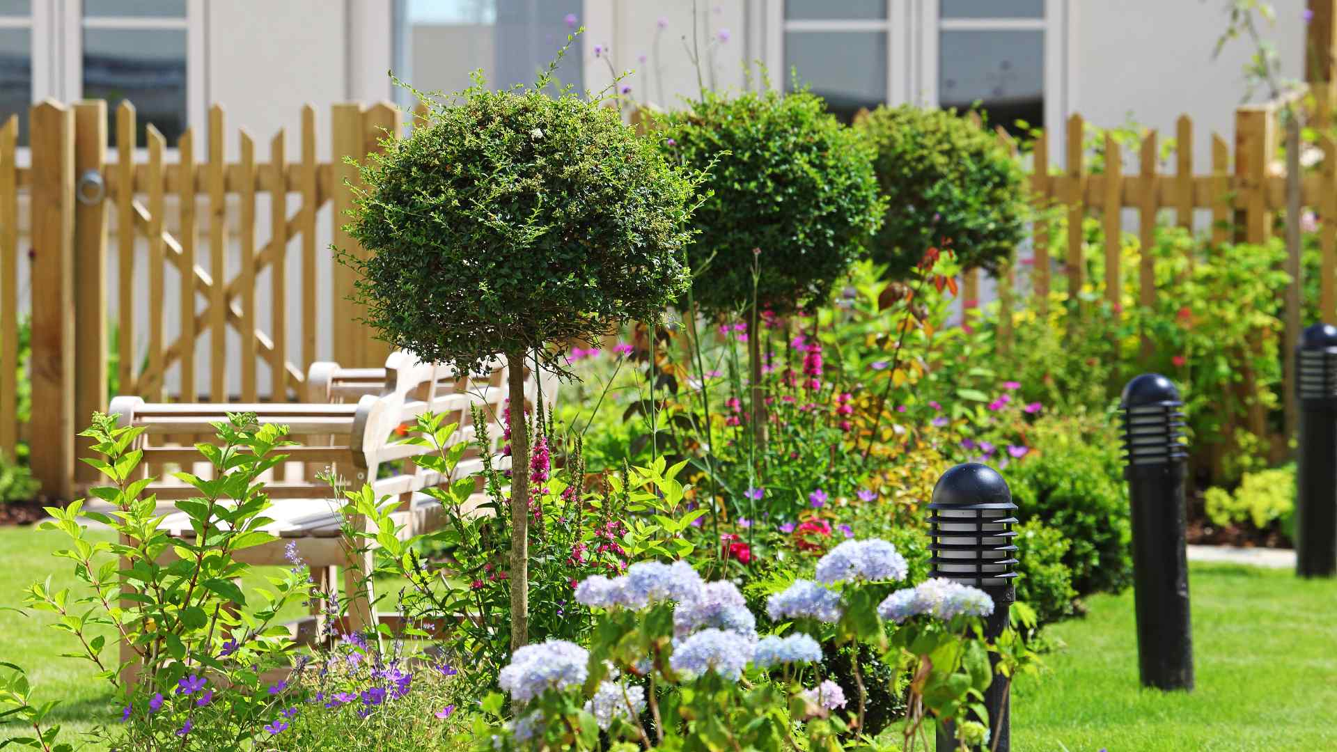 A landscaped garden in Burford