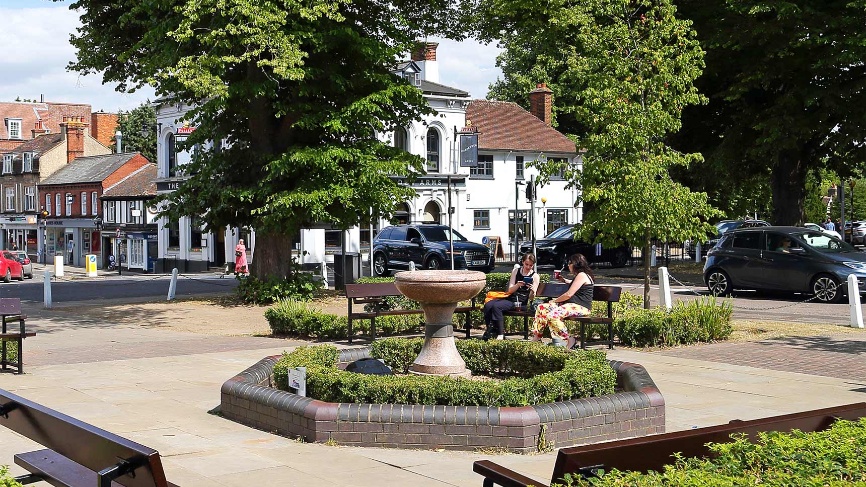 Harpenden square and fountain